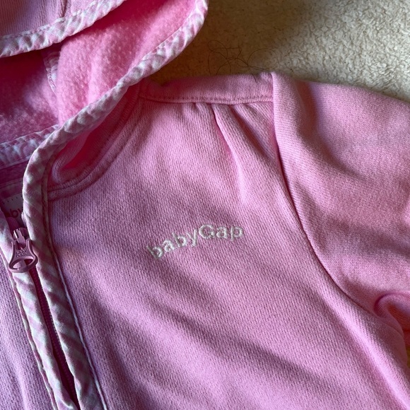Baby GAP sweatsuit, matching hoodie and pants. Sz 3-6 months. Pink - Picture 3 of 5